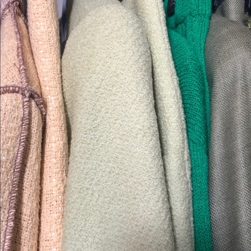 Vintage CHANEL Boutique Green Skirt Suit - Picture 8 of 8